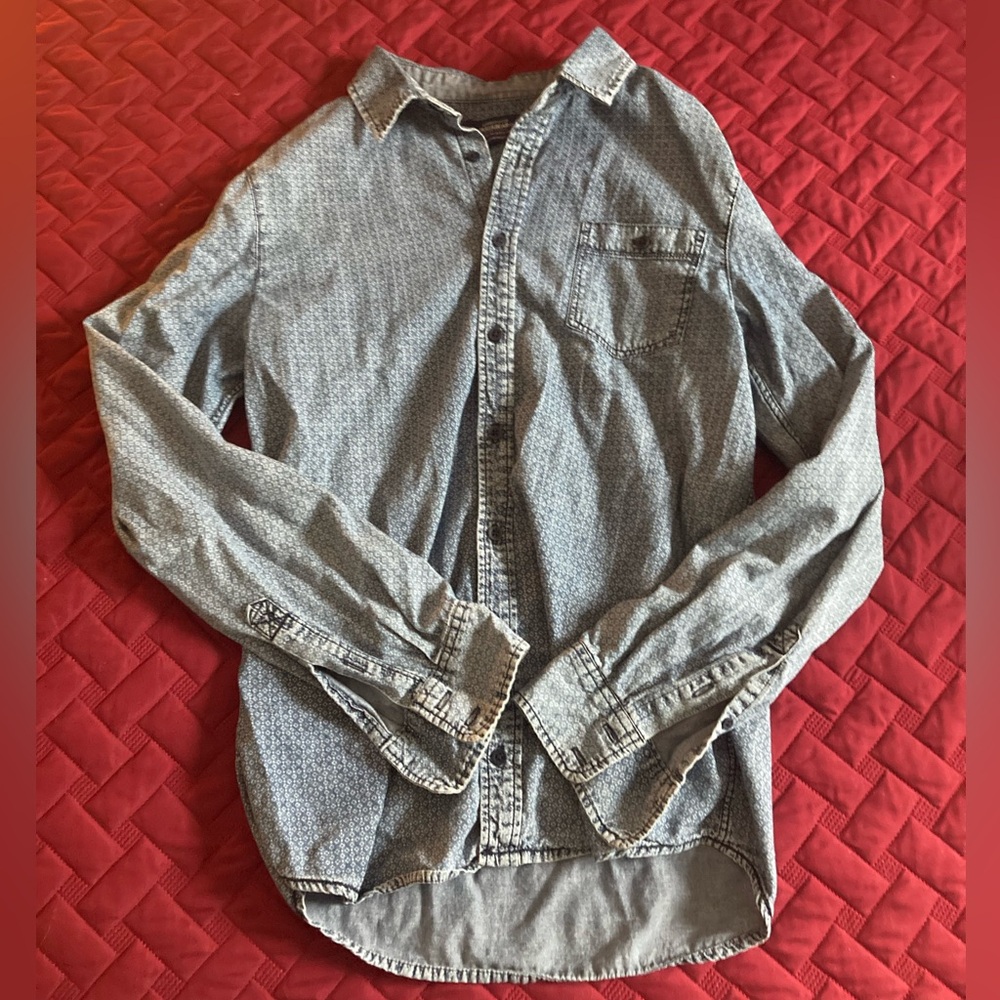 Men’s Denim Button-up Shirt 👔